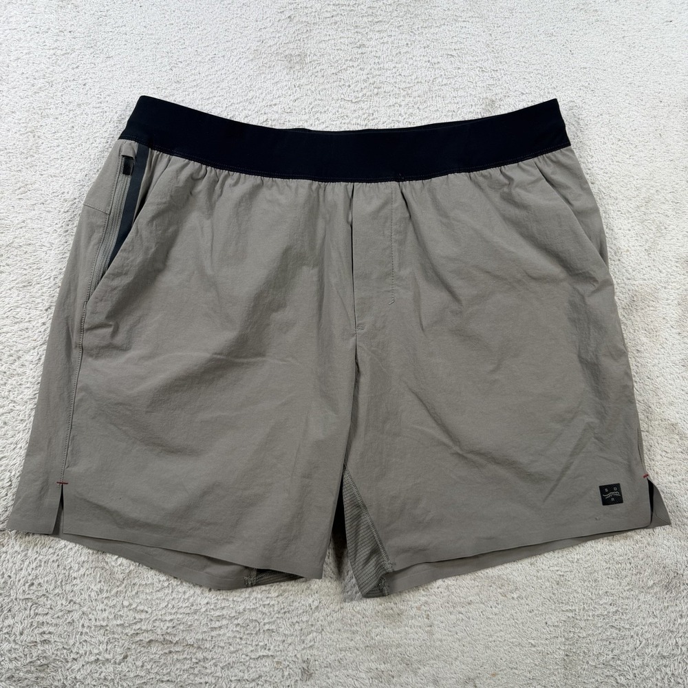 Sun Day Red Shorts Mens Large Grey Performance Drawstring Stretch Zip Pocket Gym